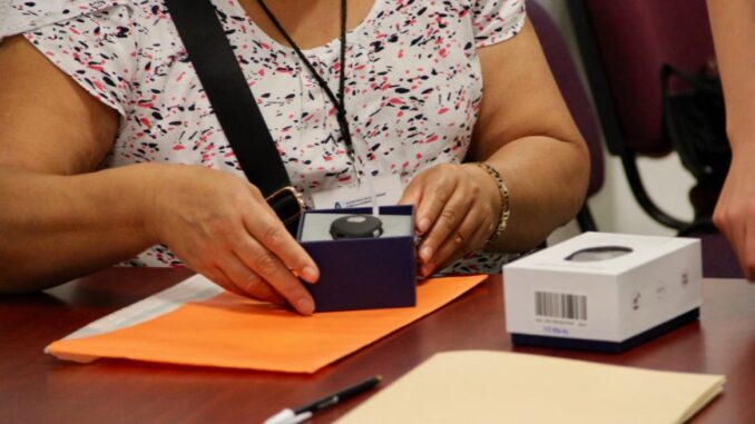 Policía Municipal de Aguascalientes continúa entregando Dispositivos "Botón Seguro"