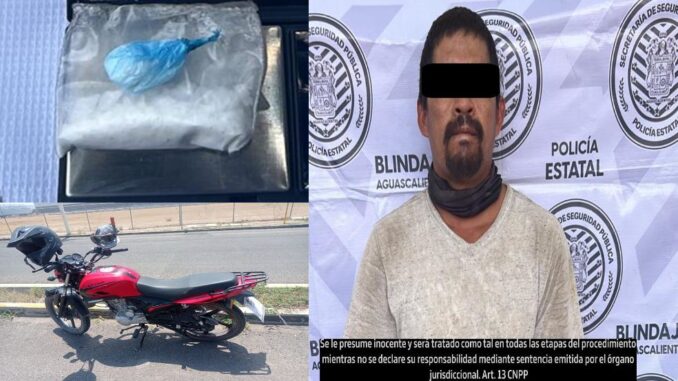 Detienen a un sujeto en posesión de una motocicleta robada y droga