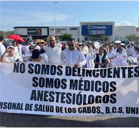 Médicos protestan por investigación contra anestesiólogo que adquirió fentanilo con fines médicos