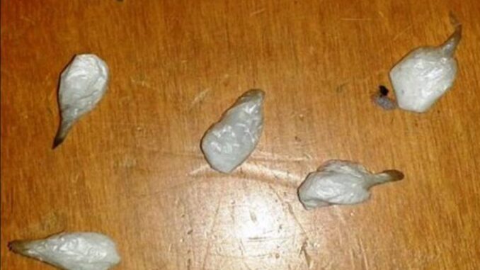 Presunto narcomenudista fue detenido con 8 gramos de crystal