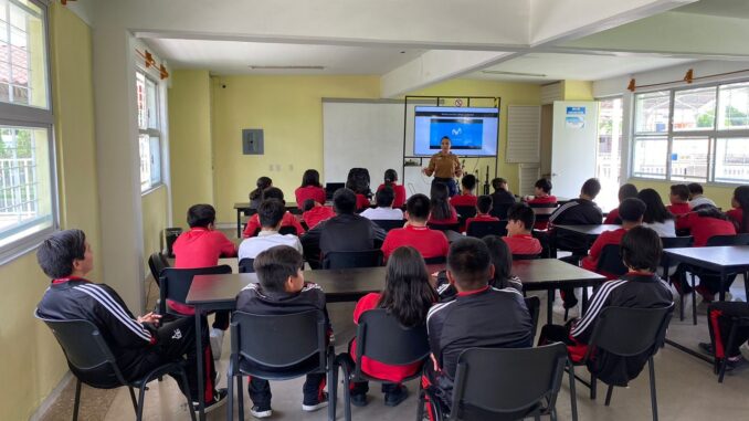 Reciben 100 menores pláticas para prevenir la comisión de delitos y faltas administrativas en Pabellón de Arteaga