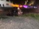 Uniformados de la Policía Vial de Aguascalientes atendieron el reporte de accidente contra las vías del tren que se registró en calles del fraccionamiento Pirámides