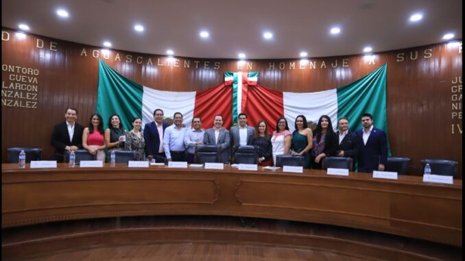 Aprueba Cabildo del Municipio de Aguascalientes a Héctor Santana Becerril como Titular del Órgano Interno de Control de MIAA
