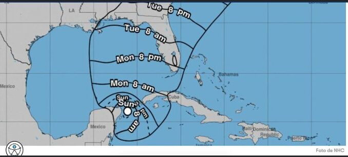 Se forma depresión tropical cerca del canal de Yucatán y enfila hacia Golfo de México