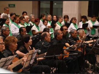 Se presentó la Rondalla "Voces y guitarras del ayer" del DIF Municipal de Aguascalientes