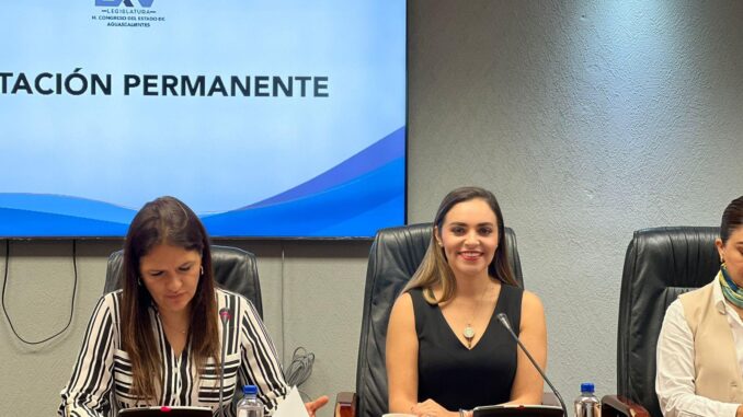 Diputada de MORENA Ana Gómez Calzada se posiciona con datos duros sobre la postura de GobEdo acerca de los Libros de Texto Gratuitos, así como los resultados del CONEVAL en materia de pobreza