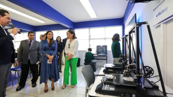 Inaugura Gobernadora Tere Jiménez Aula inteligente en Jesús María y arranca construcción de Complejo educativo en VNSA