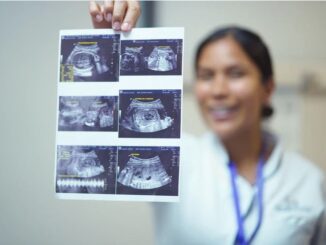 Control del embarazo, vital para detectar riesgos y complicaciones para la madre e hijo