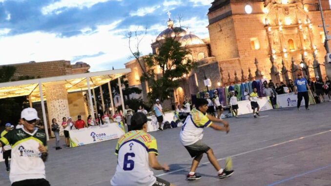 Realizan partidos de exhibición de Béisbol 5 de los participantes de la Copa Aguascalientes