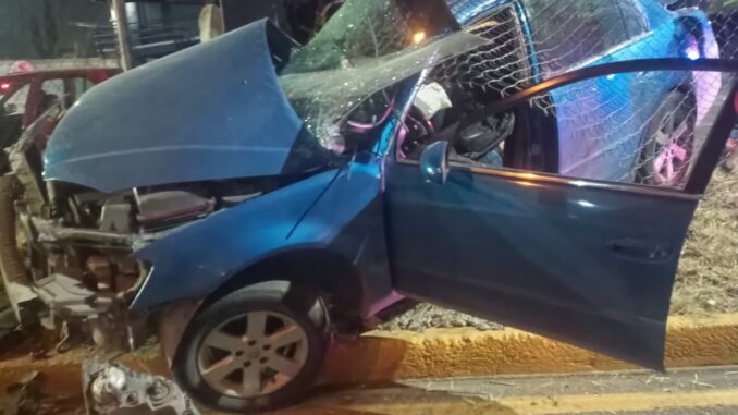 Policías Viales de Aguascalientes atienden reporte de accidente que se registró sobre Avenida Aguascalientes a la altura de fraccionamiento Casa Blanca