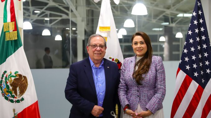 Fortalecen lazos de colaboración Gobernadora Tere Jiménez y Luis A. Morris, Presidente de la Cámara de Comercio México-Estados Unidos