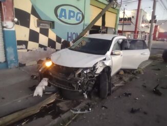 Policías Viales de Aguascalientes atienden reporte de choque que se registró sobre Bulevar a Zacatecas