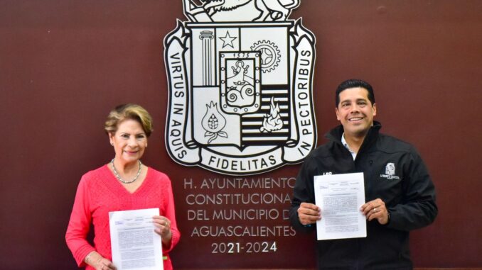 Tere Jiménez y Leo Montañez suman esfuerzos por Adultos Mayores de Aguascalientes