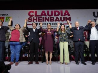 Morena, PT y PVEM entregan a Claudia Sheinbaum constancia de registro como precandidata única a la Presidencia de la República