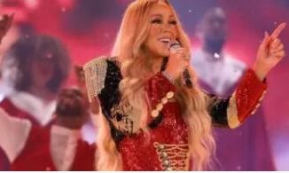 Mariah Carey sigue siendo la reina de la Navidad con 'All I Want for Christmas'