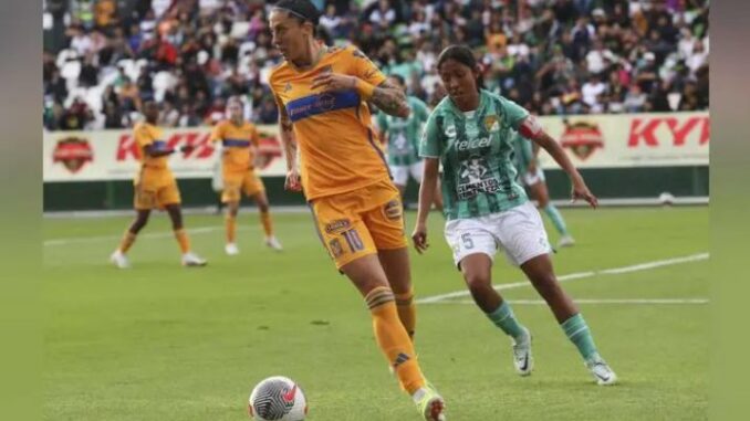 Jenni Hermoso anota 2 de los 7 goles de Tigres al León