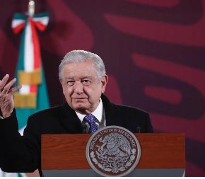INE ordena a López Obrador bajar contenido de página web que lleva su nombre