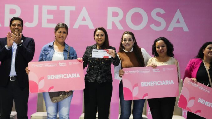 Lanza Gobernadora Tere Jiménez Tarjeta Rosa en apoyo a Mujeres que trabajan por sus comunidades