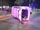 Policías Viales de Aguascalientes atienden reporte de accidente tipo choque volcadura la noche de este viernes
