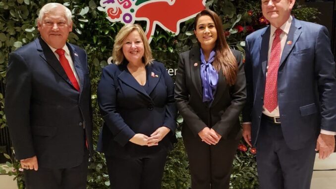 Gobernadora Tere Jiménez fortalece lazos con Canadá