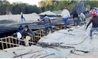 Colapsa cimbra de puente en construcción del Tren Maya; reportan dos trabajadores heridos