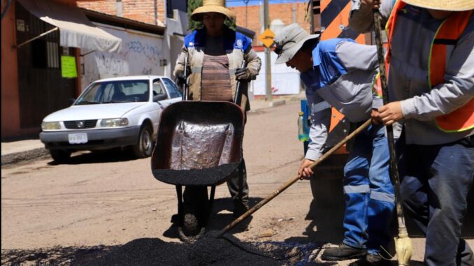 Implementa Municipio de Aguascalientes trabajos de Bacheo intensivo en la ciudad