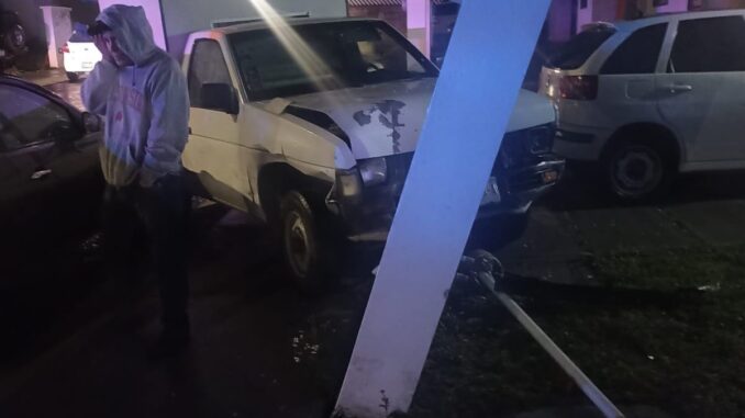 Policías Viales de Aguascalientes atendieron el reporte de accidente tipo choque múltiple qué se registró en el fraccionamiento Hacienda San Marcos
