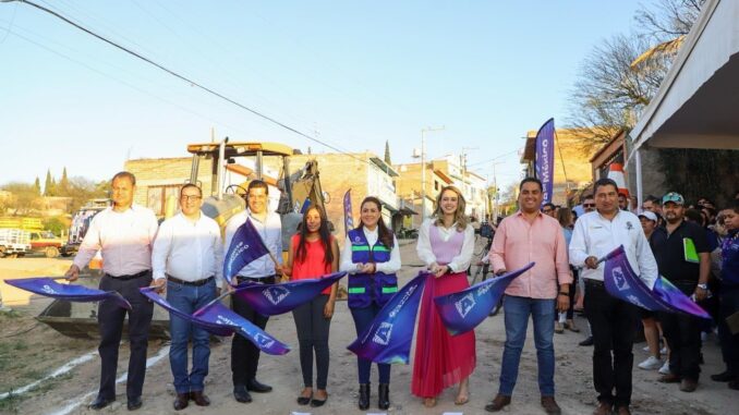 Gobernadora Tere Jiménez entrega obras en Norias de Paso Hondo, al oriente de la ciudad