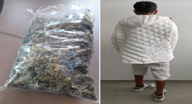 Policías Municipales de Aguascalientes detienen a un sujeto en poder de hierba verde seca al parecer marihuana con un peso aproximado de 40 gramos