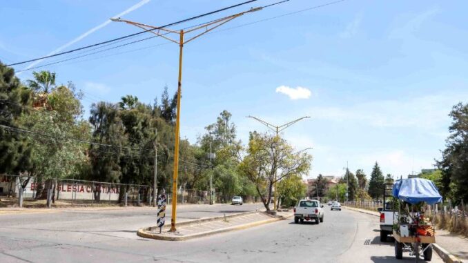 Cierres viales parciales en el Ojocaliente por limpieza de camellones
