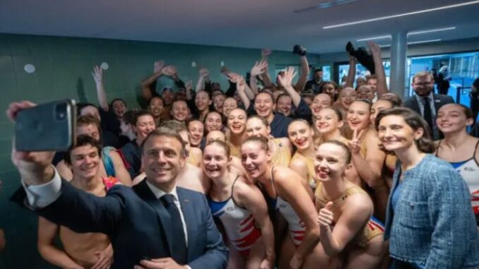 París 2024: Emmanuel Macron inaugura el centro acuático olímpico
