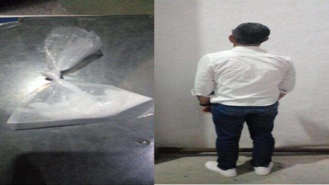 Policías Municipales de Aguascalientes detienen a una persona n posesión de aproximadamente 12 gramos de sustancia granulada al tacto con las características del cristal