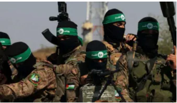 Hamás renunciaría a su brazo armado si se funda un Estado palestino, dice ministro turco
