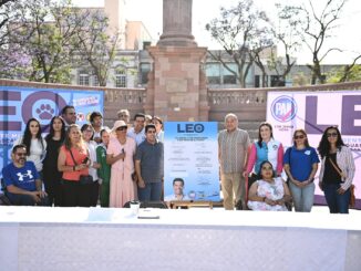 Firma Leo Montañez Alianza con personas que tienen Discapacidad