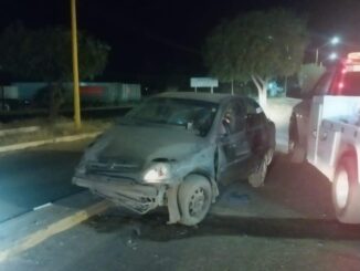 Policías Viales de Aguascalientes atendieron el reporte de un choque registrado en Avenida Siglo XXI