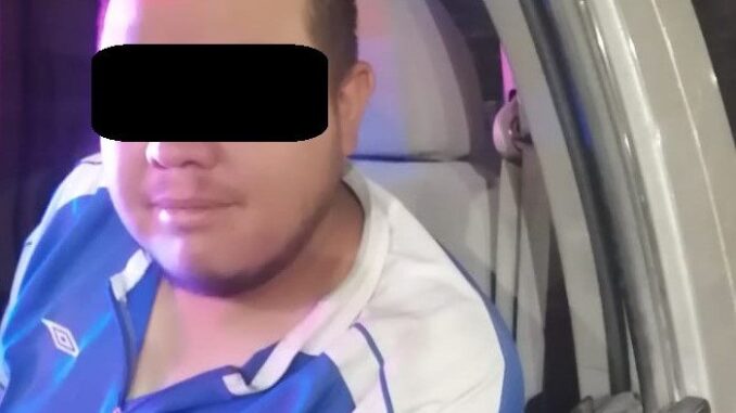 Persona detenida por contar con orden de aprehensión