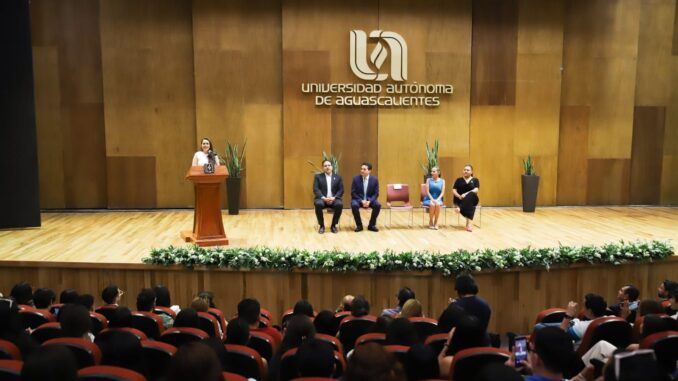 Necesario reflexionar sobre el México que buscamos construir para las siguientes décadas: Tere Jiménez
