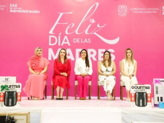 Gobernadora Tere Jiménez encabeza Festejo por el Día de las Madres