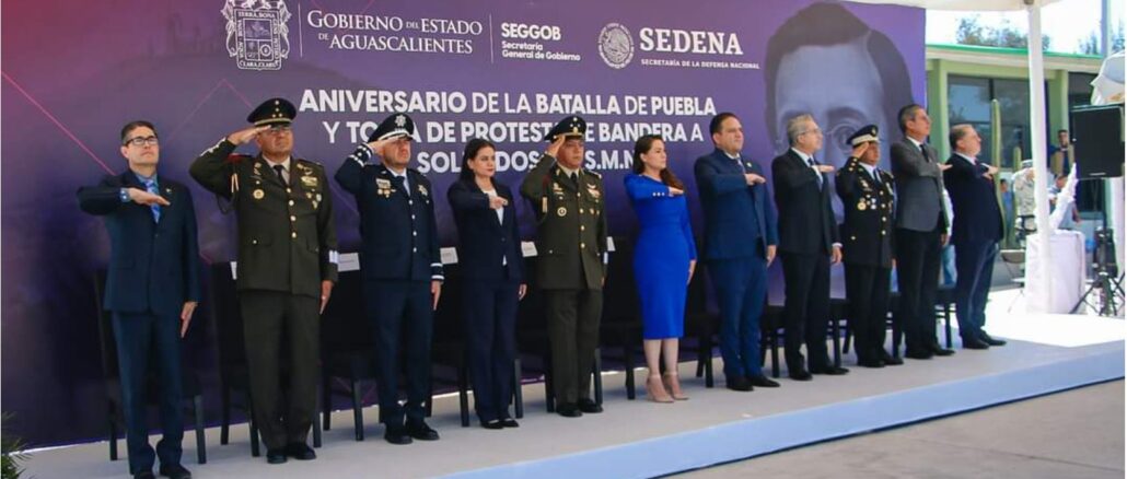 Celebran el Aniversario de la Batalla de Puebla y Toma de Protesta de Bandera a Soldados del Servicio Militar Nacional en Calvillo