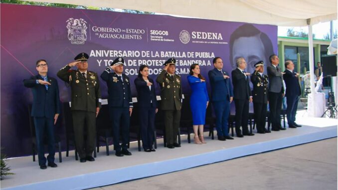 Celebran el Aniversario de la Batalla de Puebla y Toma de Protesta de Bandera a Soldados del Servicio Militar Nacional en Calvillo