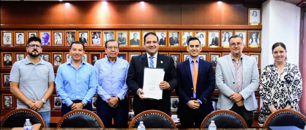 Municipio de Aguascalientes firma Escrituras de Urbanización