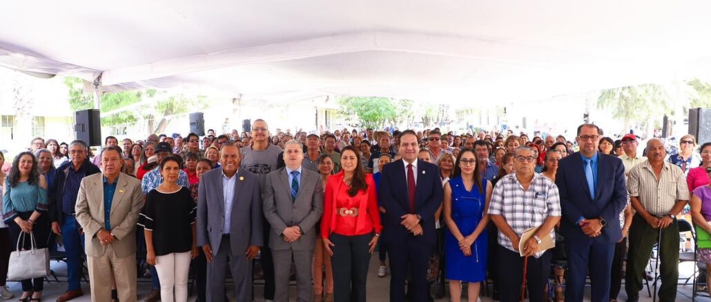 Reconoce Gobernadora Tere Jiménez legado de Docentes Jubilados en la construcción de un mejor Aguascalientes