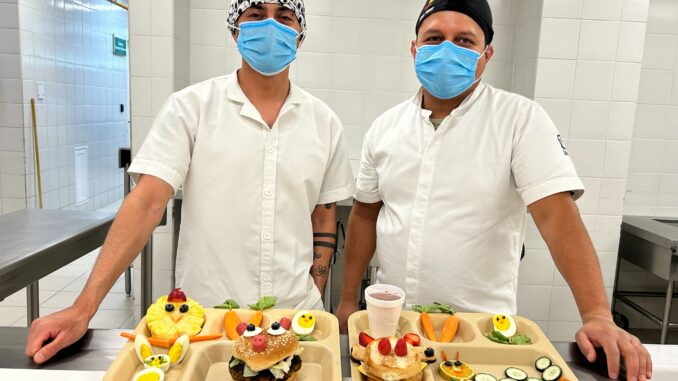 Sirvió IMSS Aguascalientes menú divertido y colorido a pacientes pediátricos en hospitalización