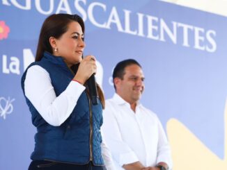 Felicita Gobernadora Tere Jiménez a pequeñas y pequeños del oriente de la capital por el Día del Niño y de la Niña