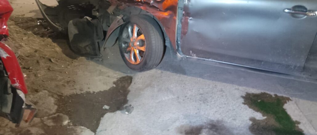 Policías Viales de Aguascalientes atendieron el reporte de accidente contra vehículo estacionado