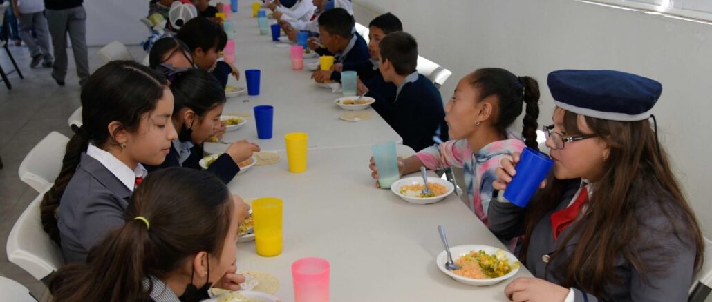 Comedores escolares promueven un mejor rendimiento de las y los estudiantes