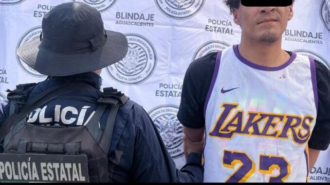 Persona detenida por portación de arma y amenazas