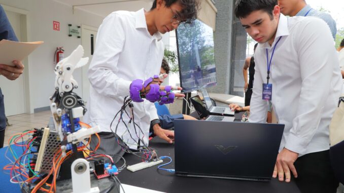 Celebran en la UAA el Primer Foro Regional de Tecnologías Inclusivas