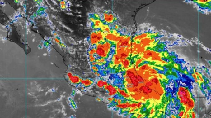 Tormenta tropical va contra Veracruz; traerá lluvias al centro del país
