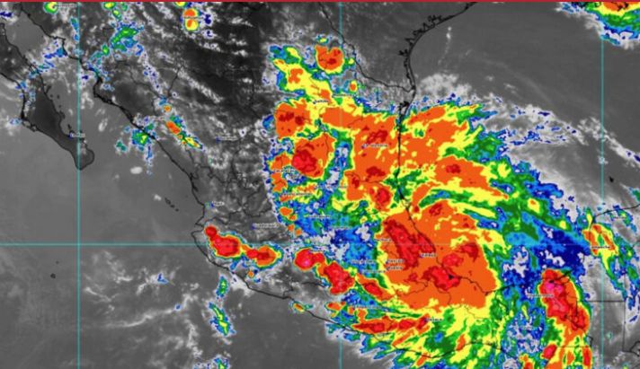 Tormenta tropical va contra Veracruz; traerá lluvias al centro del país